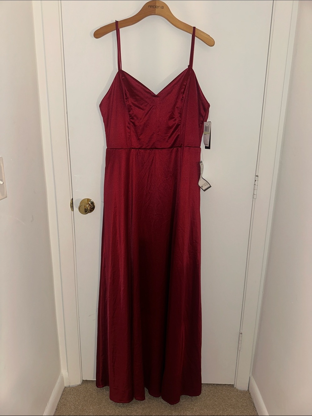 City Studio Burgundy Satin Spaghetti-Strap Maxi Dress with POCKETS